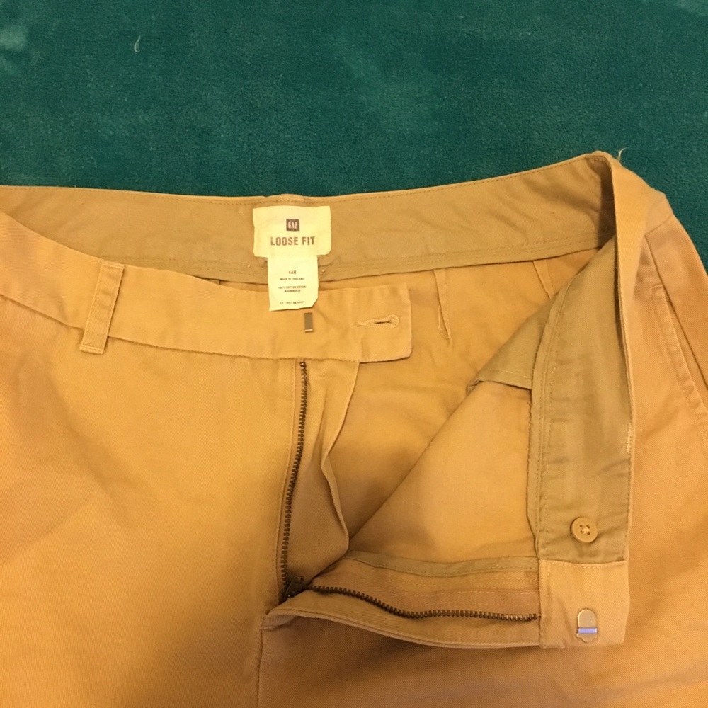 Gap women’s size 14R khaki pants